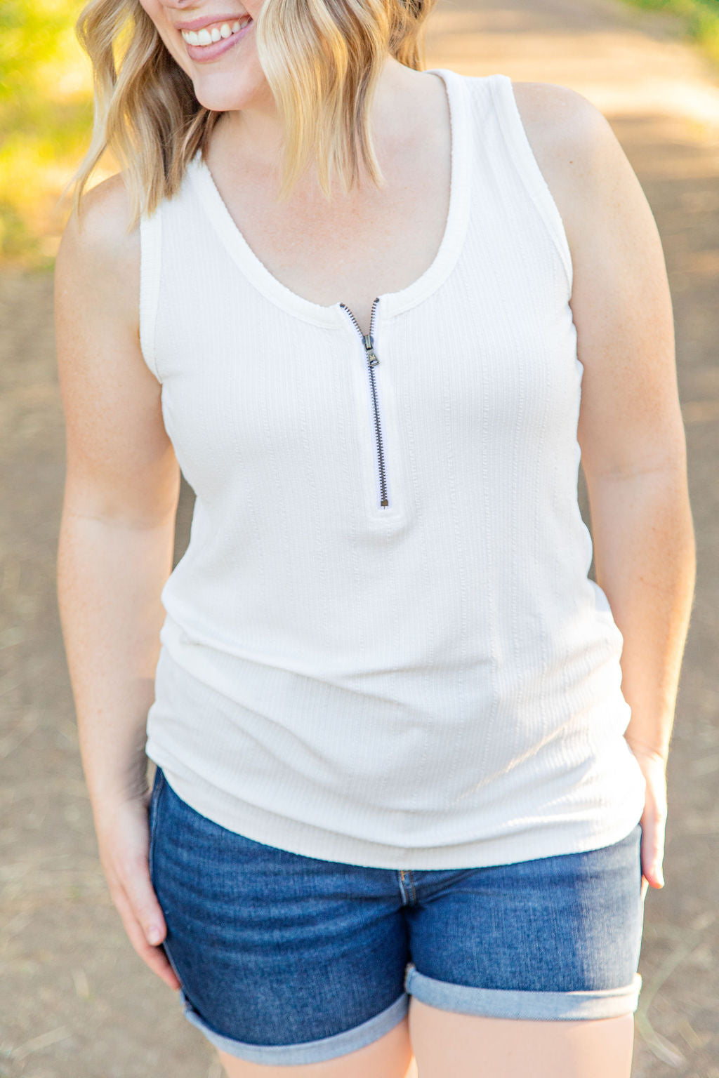 Mila Zipper Tank - Ivory