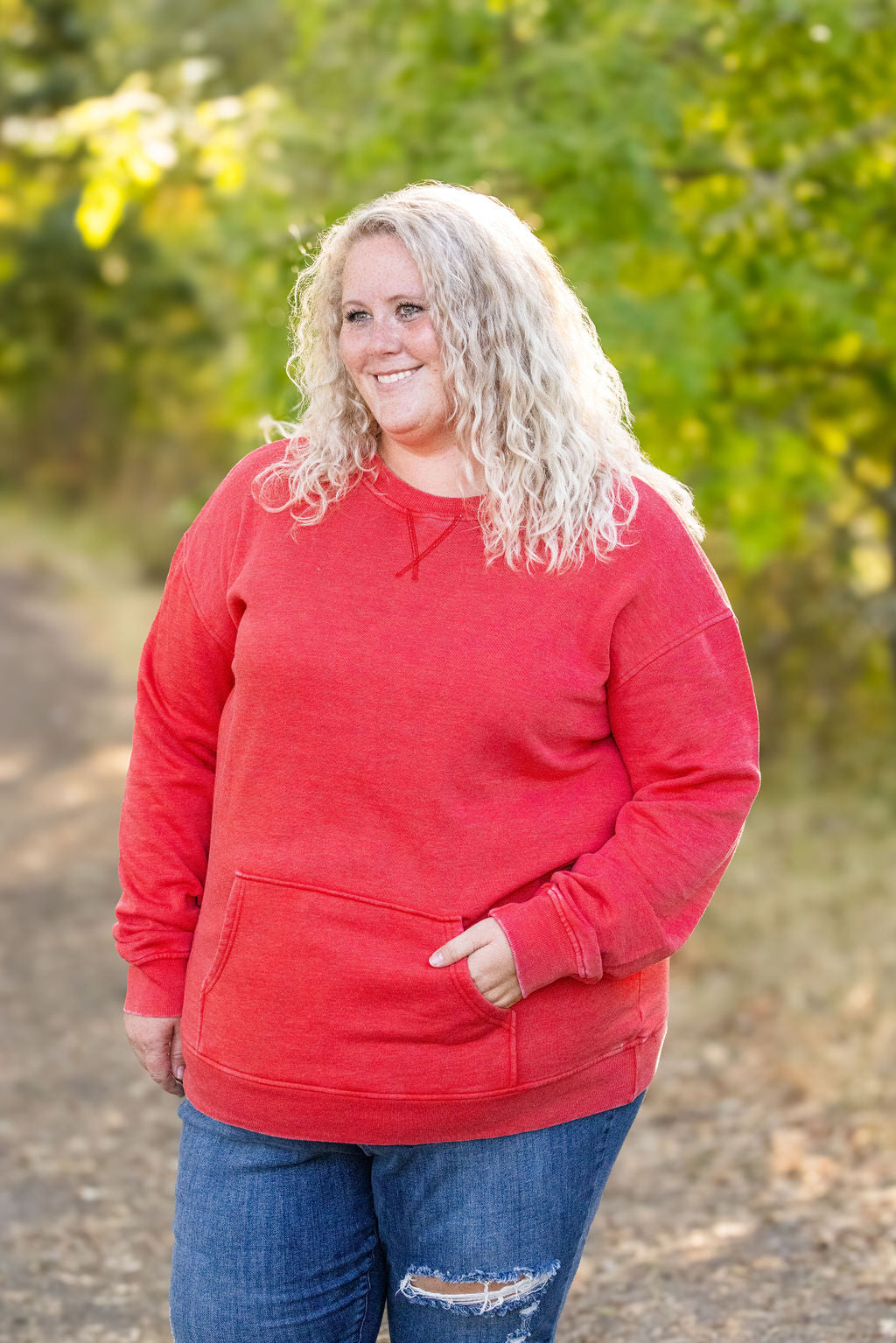 Vintage Wash Pocket Pullover - Red