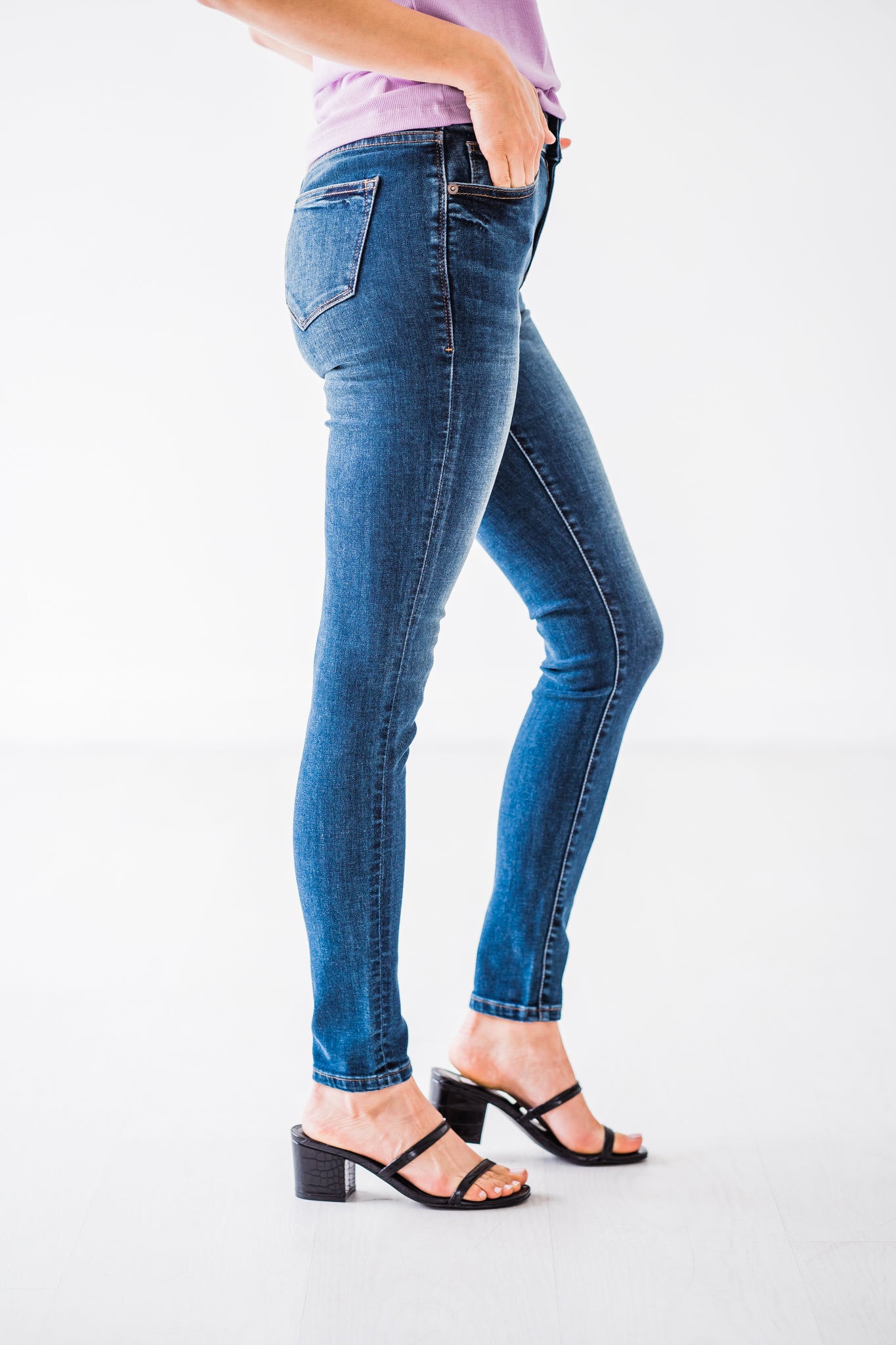 Rubies + Honey Mid-Rise Non-Distressed Skinny Jeans - Dark Wash